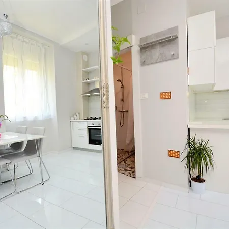 Apartment Populare