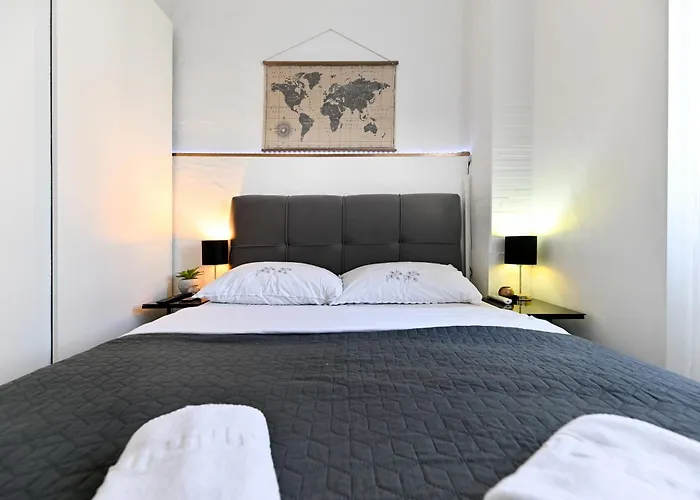 Populare Διαμέρισμα